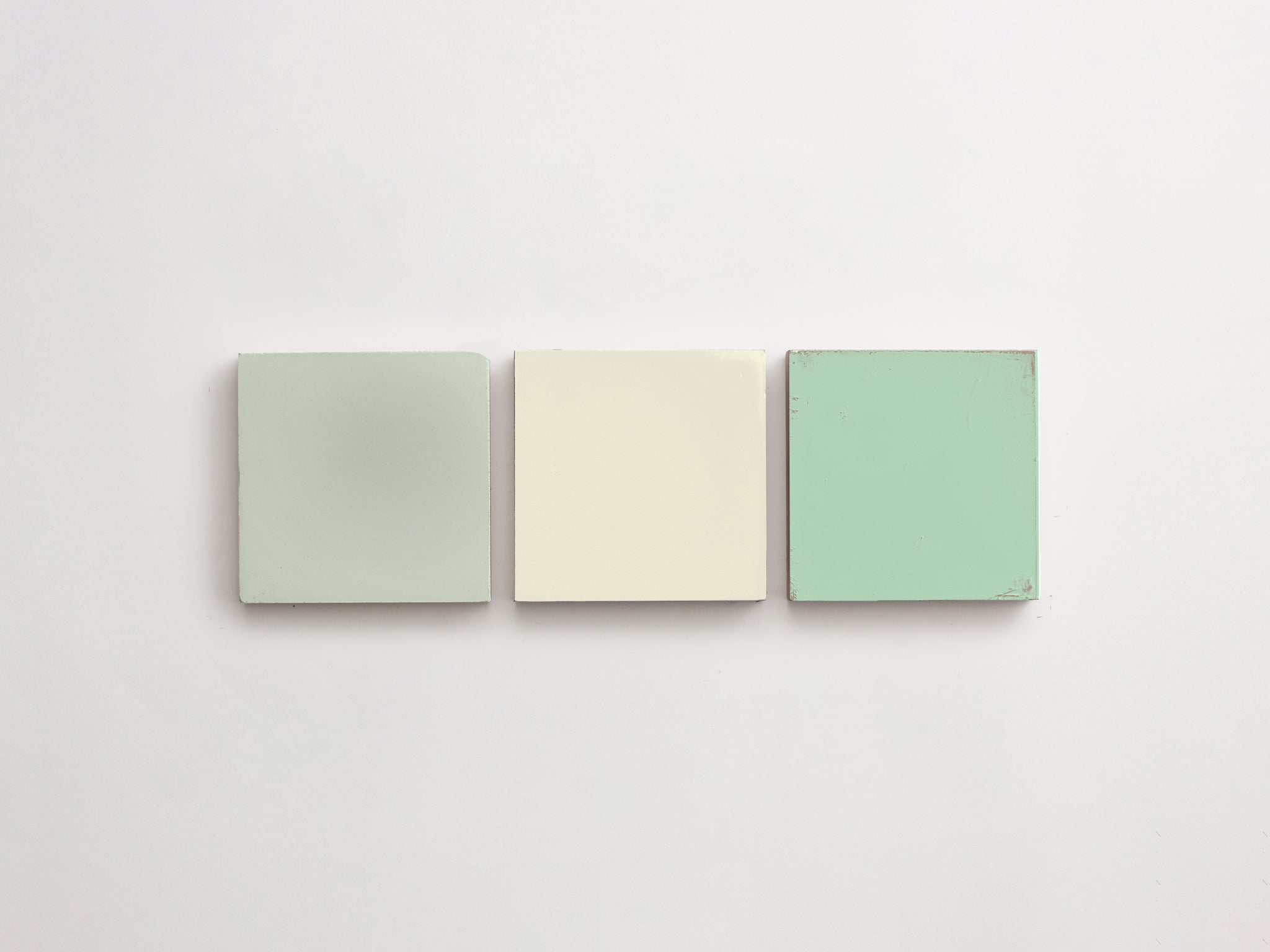 C30313-cle-tile-cement-mythology-salon-4x4-trio-sidebyside-roan-ru-celadon-3000x2250.jpg