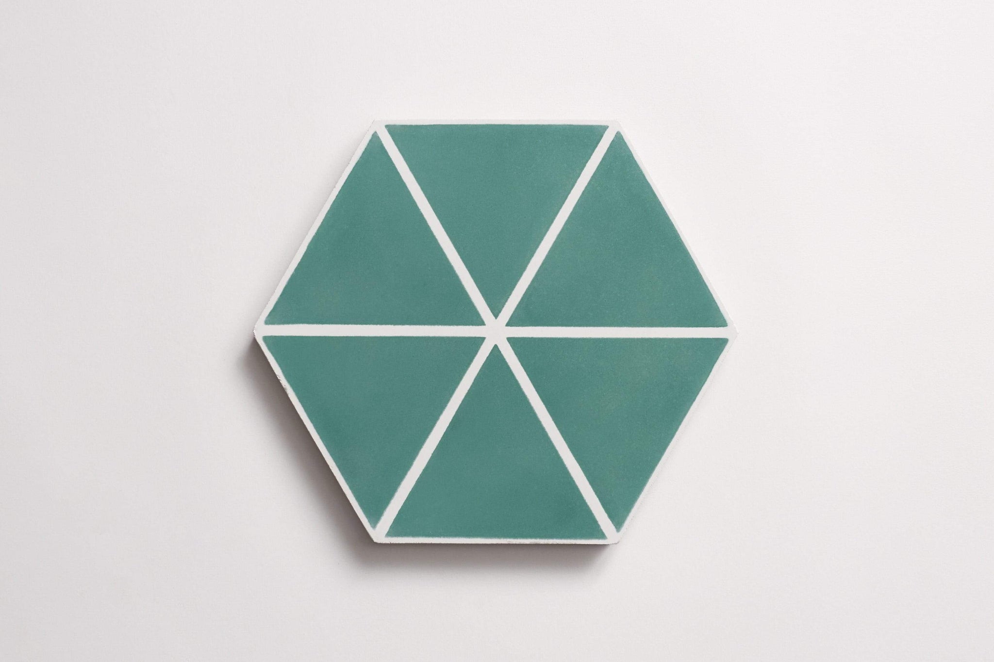 cement | try angle line | kelly + white | hex ~ 9"x8"x0.625"