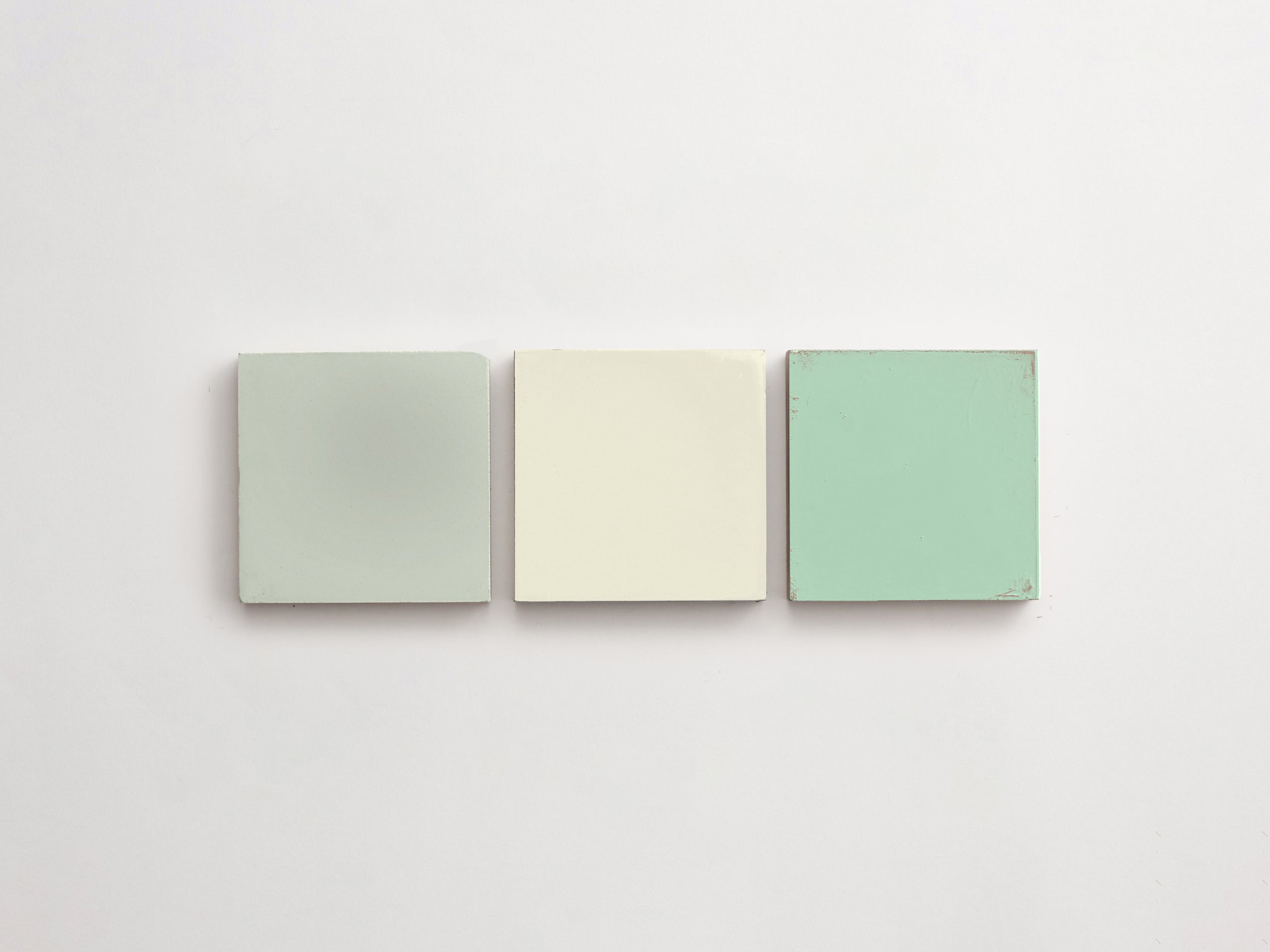 C30313-cle-tile-cement-mythology-salon-4x4-trio-sidebyside-roan-ru-celadon-3000x2250.jpg