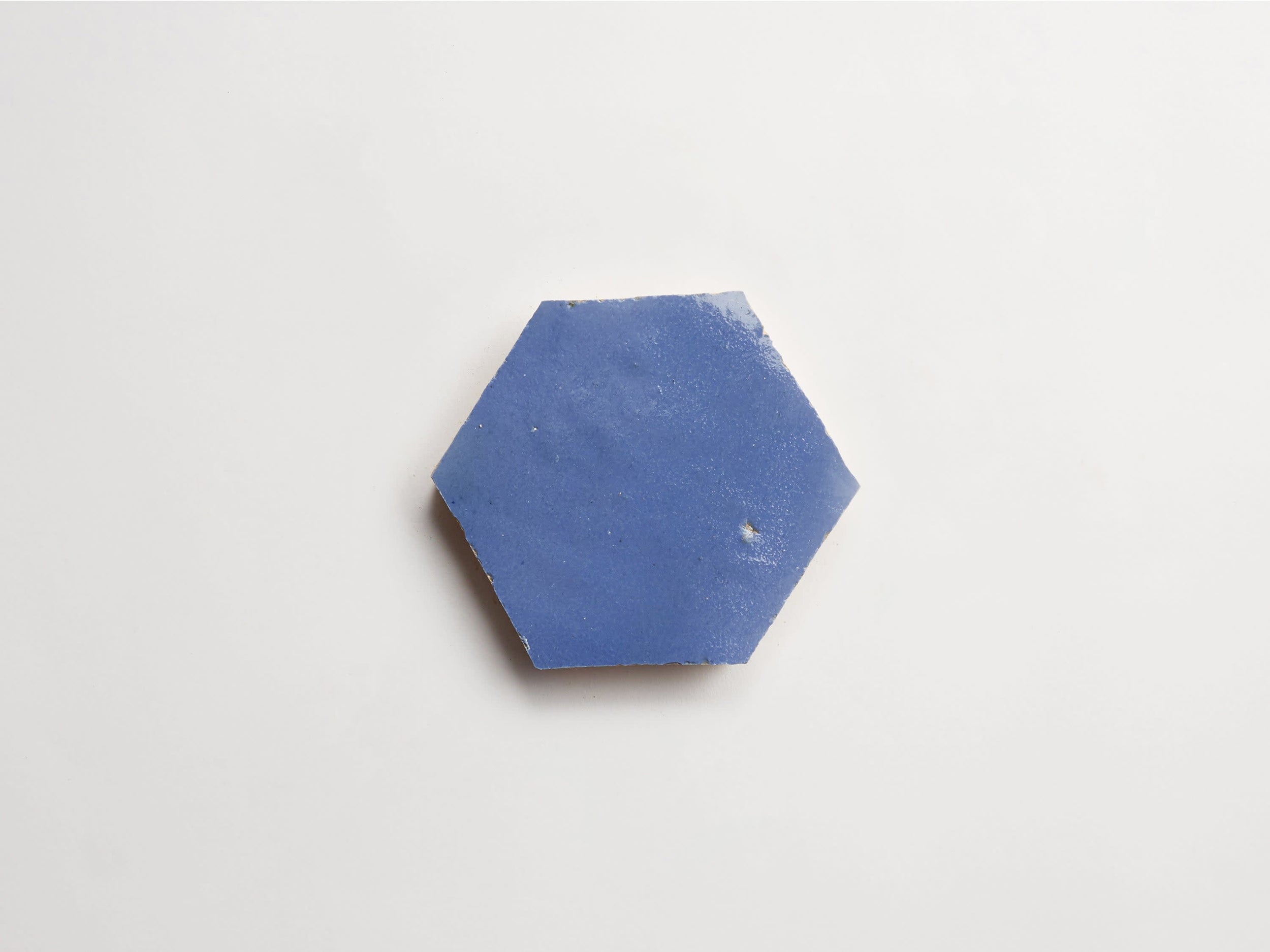 cle_tile_zellige_classiccerulean_Hex_single_overhead_3000x2250_LO_1121.jpg