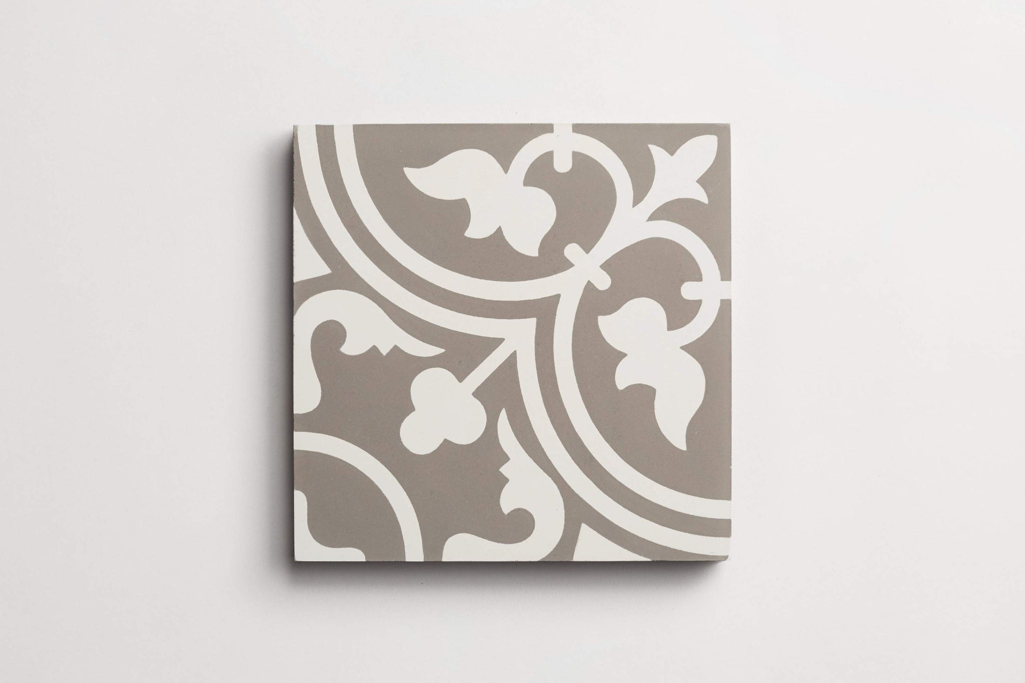 cement | four leaf clover | metal + white ~ 8"x8"x0.625"