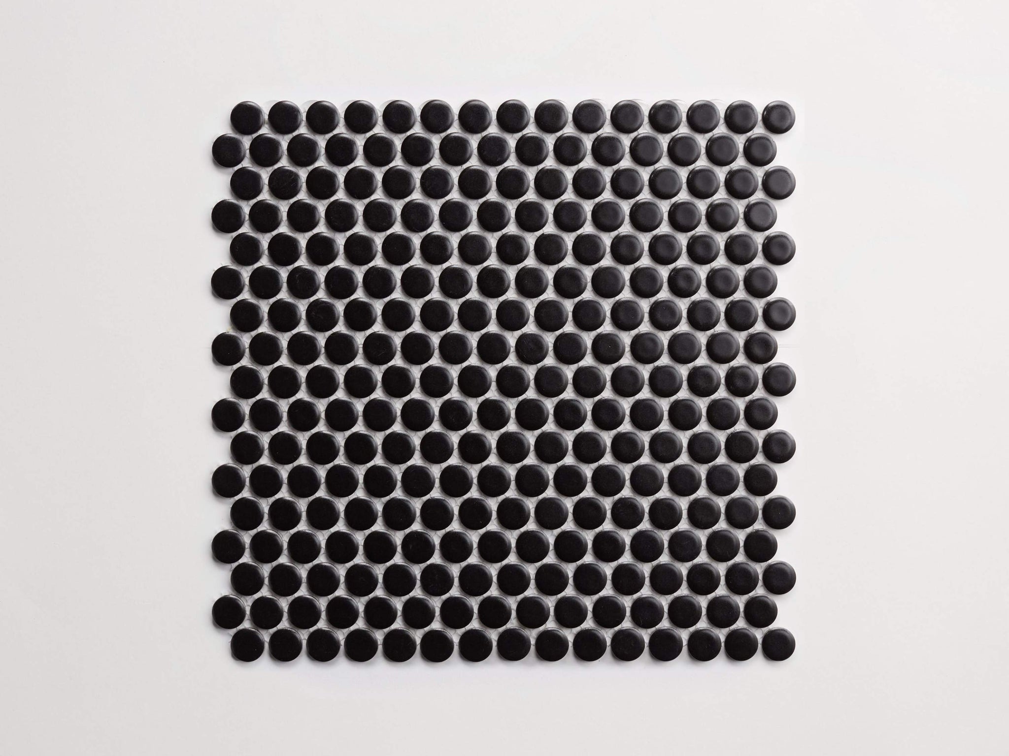 porcelain | black matte | penny rounds mosaic sheet ~ 0.75"x0.75"x0.125"