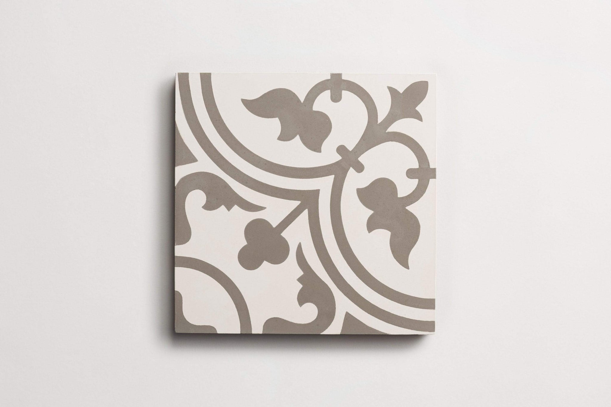 cement | four leaf clover | white + metal ~ 8"x8"x0.625"