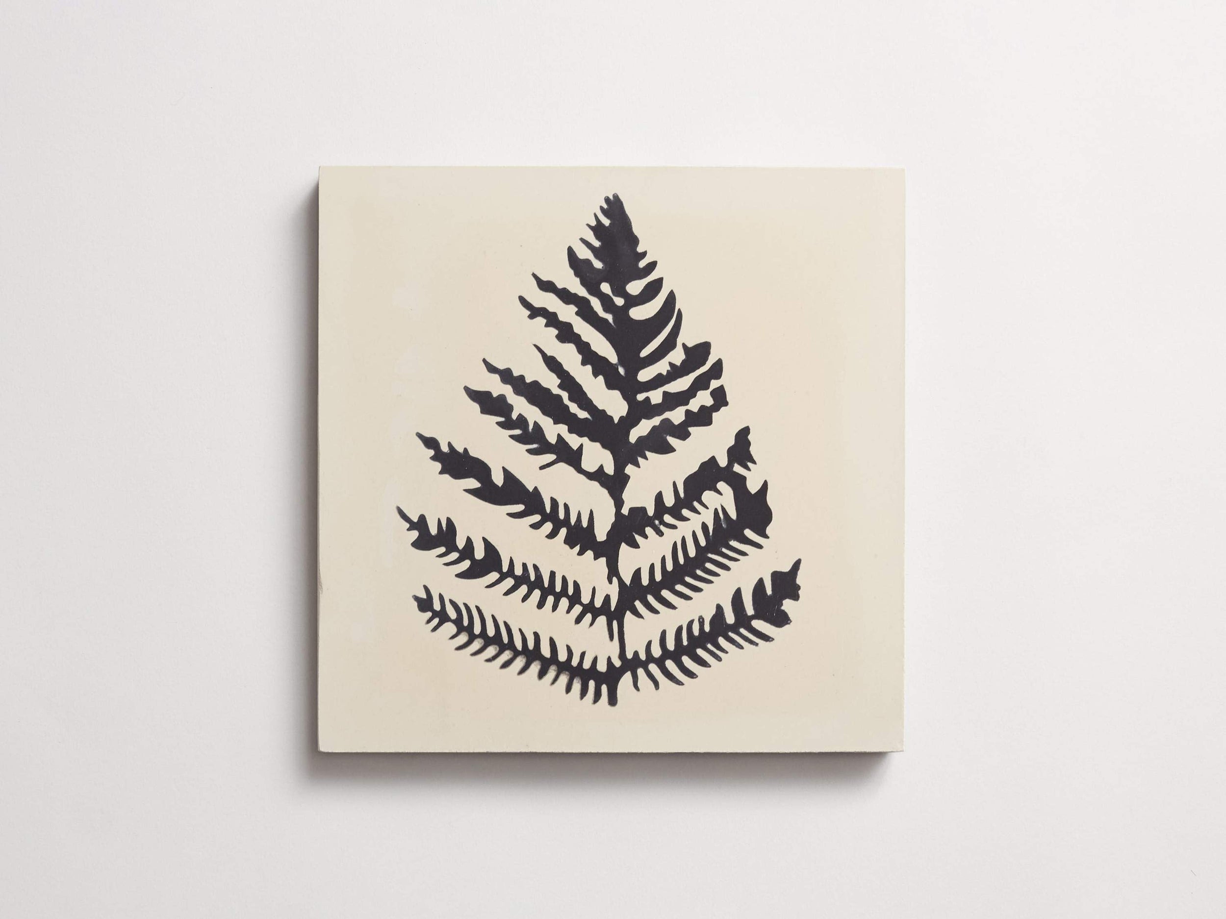 ac10186sf_cle_tile_cement_artist_ericatanov_leaf_plaster_black_single_3000x2250_1__1.jpg