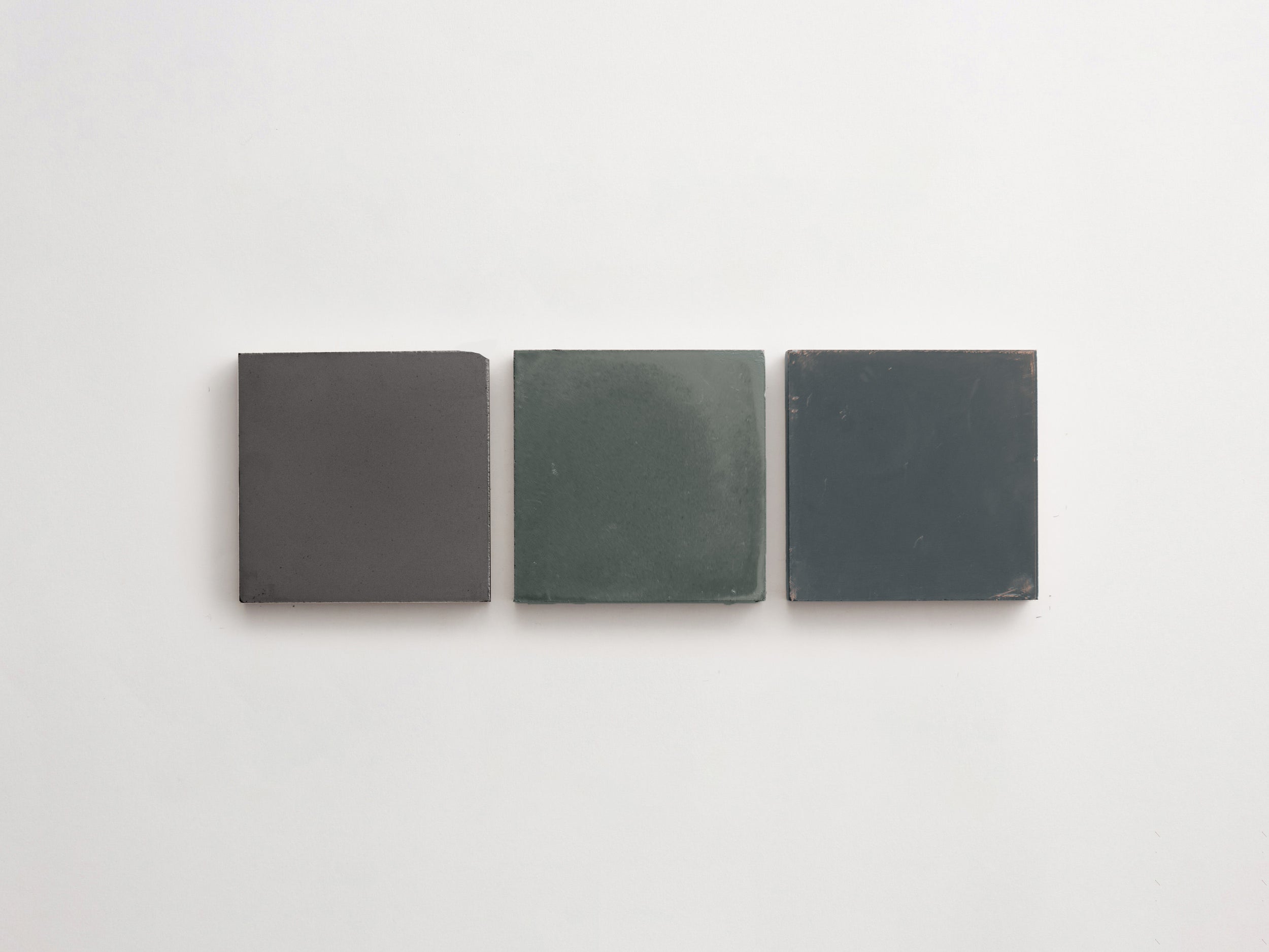 C30316-cle-tile-cement-mythology-salon-4x4-trio-sidebyside-forest-charcoal-mallard-3000x2250.jpg