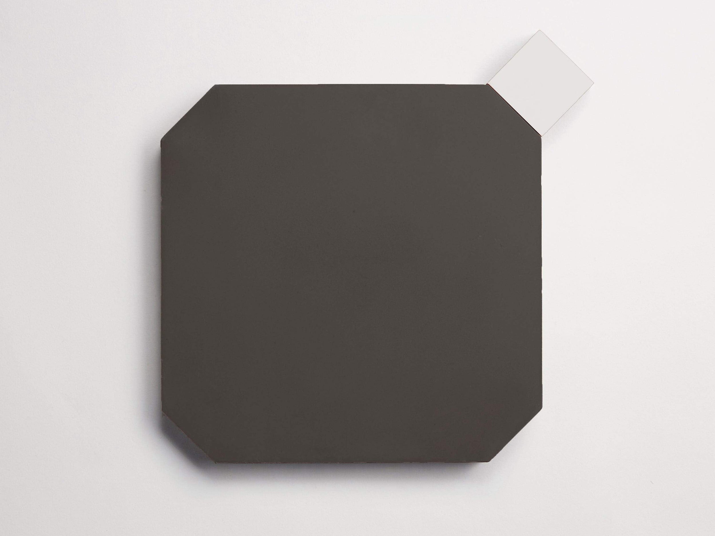 c_2_c29917__octagon_bouchon_single_charcoal_white_bundle_3.0_3000x2250_re.jpg